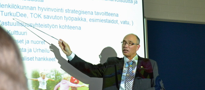 Esitelmäkuva_k